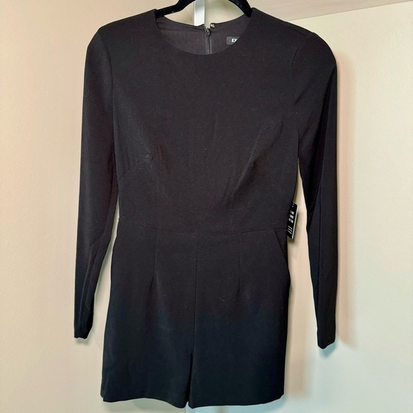 Express women’s size 2 crew neck long‎ sleeve black romper. - Picture 1 of 5